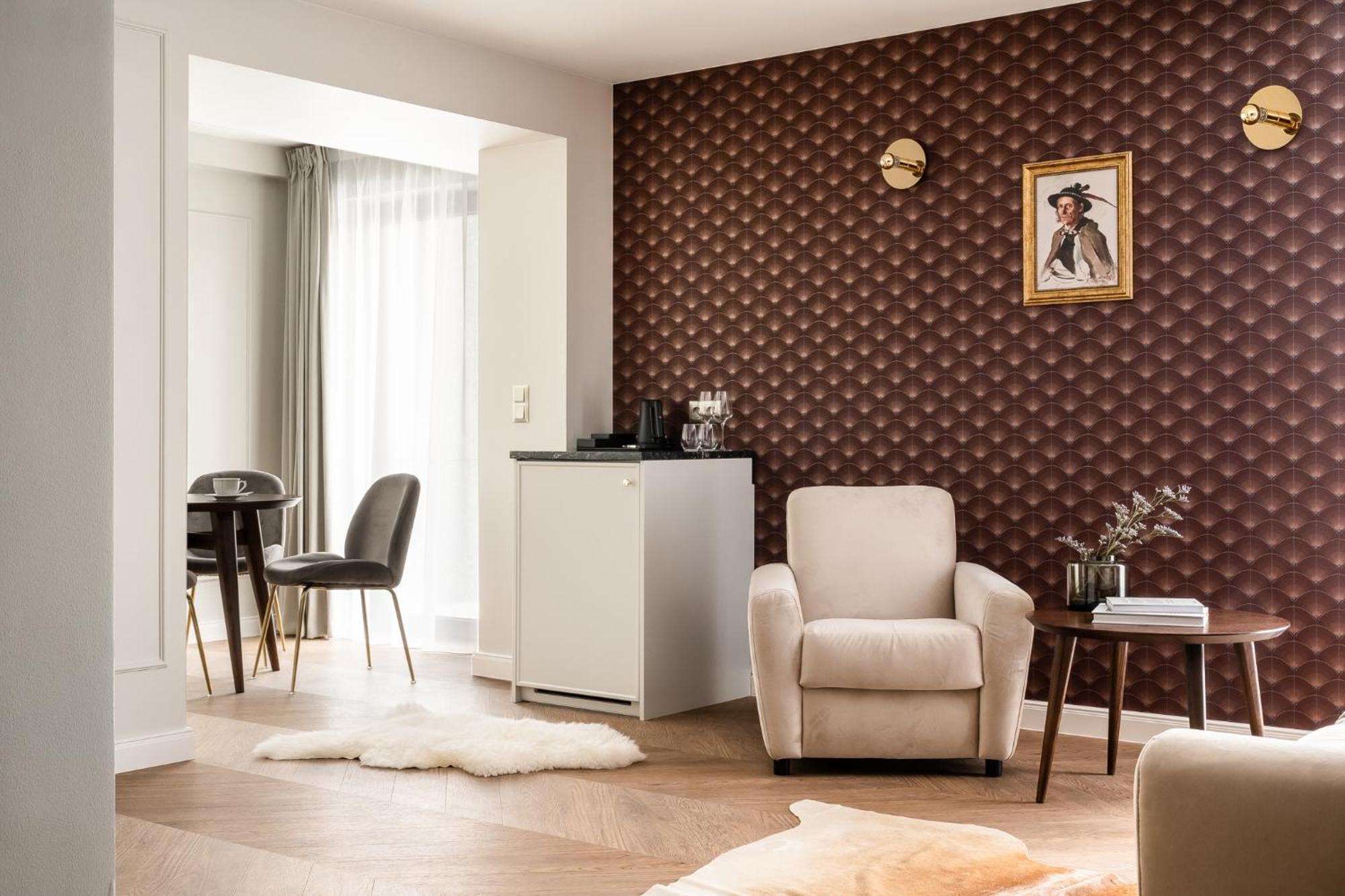 Renesans Hotel apartamentowy 3*